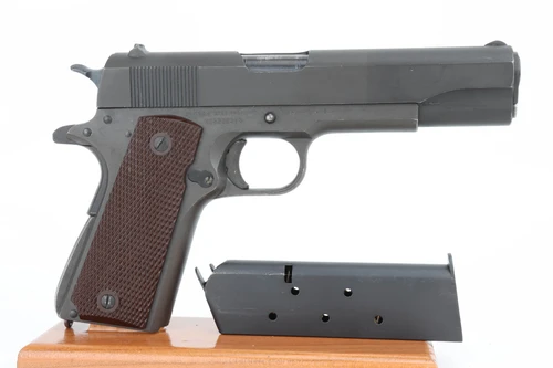 Beautiful 1945 Colt Model 1911A1 - photo 2 of 12