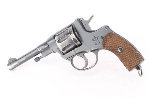 1941 Russian Nagant M1895 Revolver - Non-refurb - photo 1 of 13