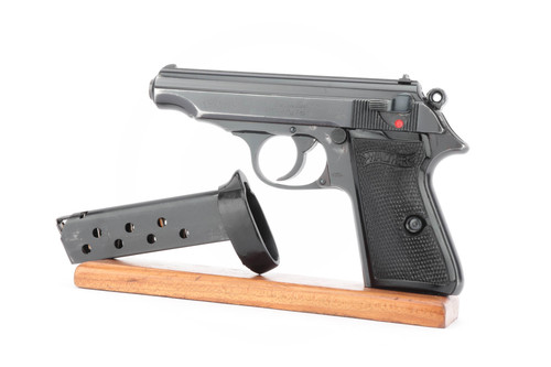 Luftwaffe contract Walther PP with box magazine - left side with magazine