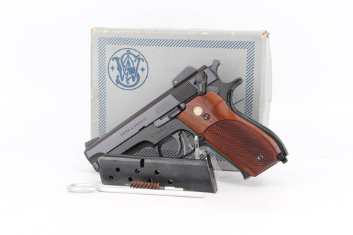 Minty, Boxed Smith & Wesson Model 439 - photo 1 of 10