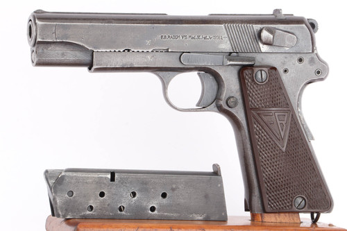 German Military Radom VIS 35 - Reddish Grips