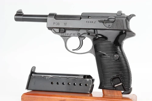 Beautiful 1943 Mauser P.38 Rig - BYF 43 - photo 2 of 21