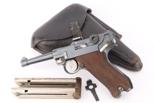 1916 DWM Luger rig - pistol with holster, two magazines and tool