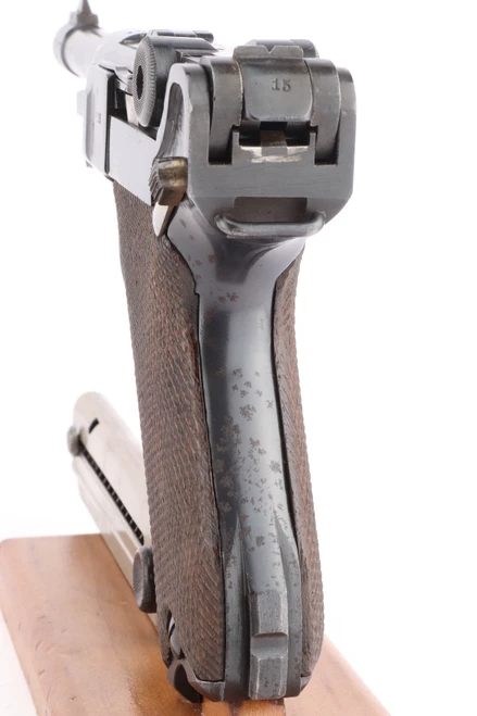 1918 Erfurt Luger police rework - rear view of toggle and grip