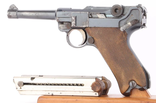 1917 DWM Luger rig 9mm pistol - left side view with magazine