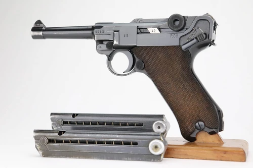 1941 BYF 41 Mauser Luger 9mm - left side view with two magazines
