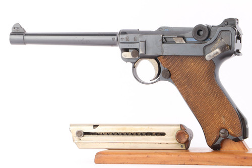 1917 DWM M1914 Navy Luger 9mm pistol - left side view with WWI magazine