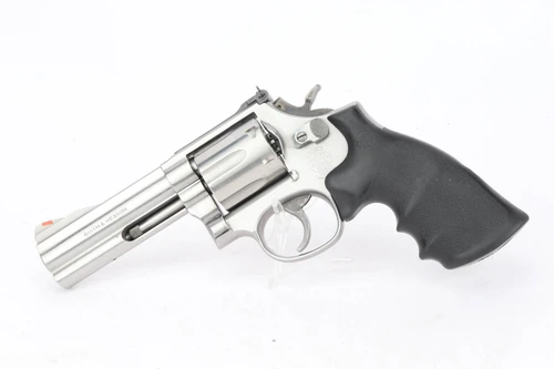 Smith & Wesson Model 686-4 4 inch .357 Magnum - left side