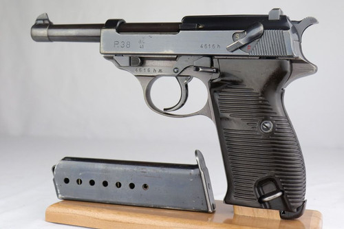 1941 Nazi Walther P.38 - Matching Magazine - 1