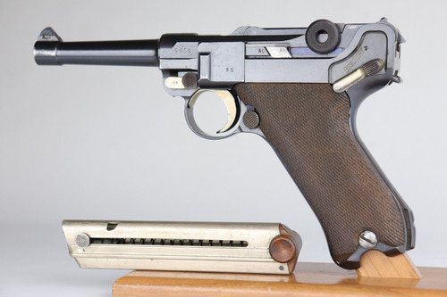 Excellent 1915 DWM Luger - 1