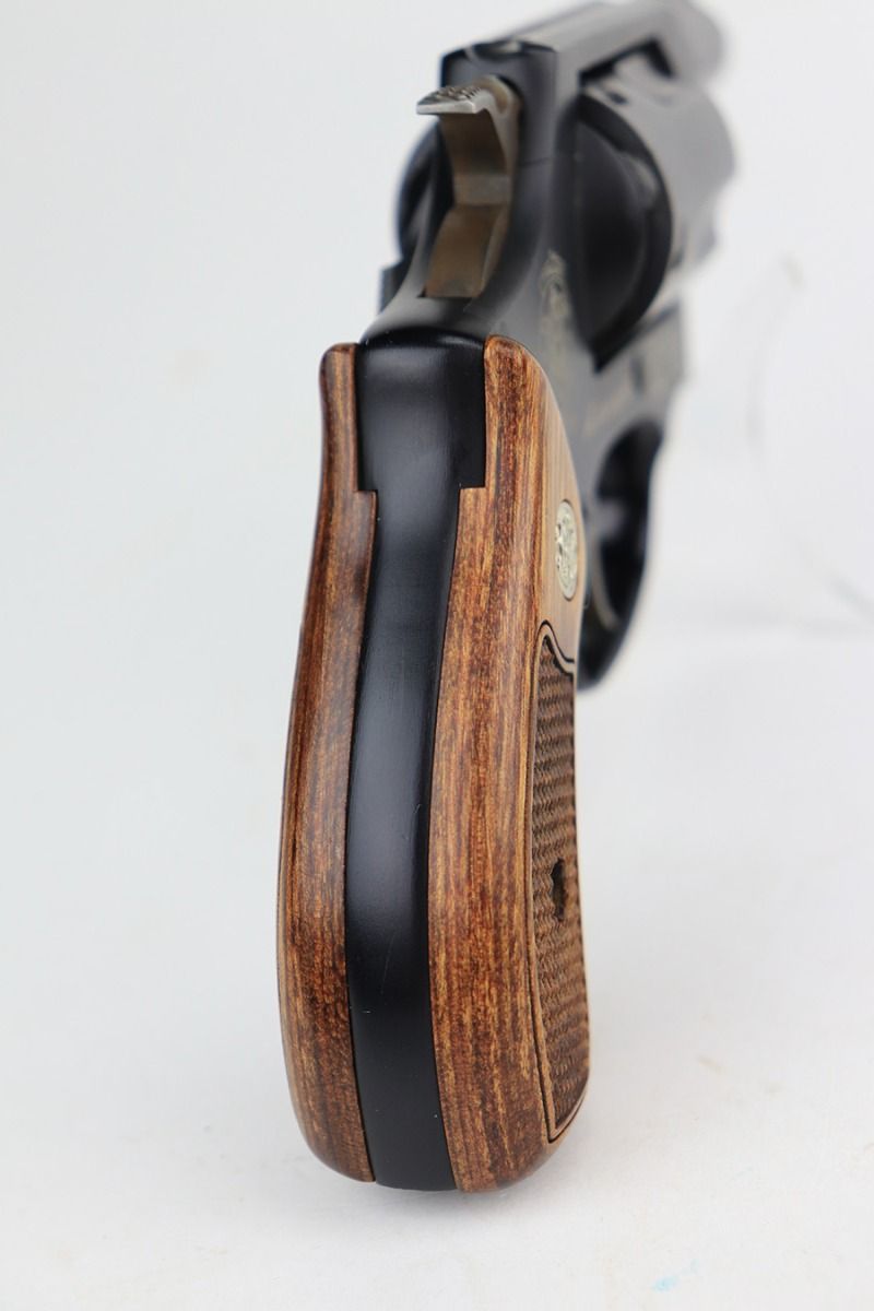 ジャンク　警察使用　Smith ＆ Wesson M37 AIRWEIGHT Smith & Wesson Model 37 Airweight, DAO .38SPL - USED - Top