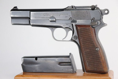 Nazi Browning Hi Power - Tangent Sight