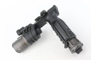SOLD - SureFire M900 Foregrip and Light