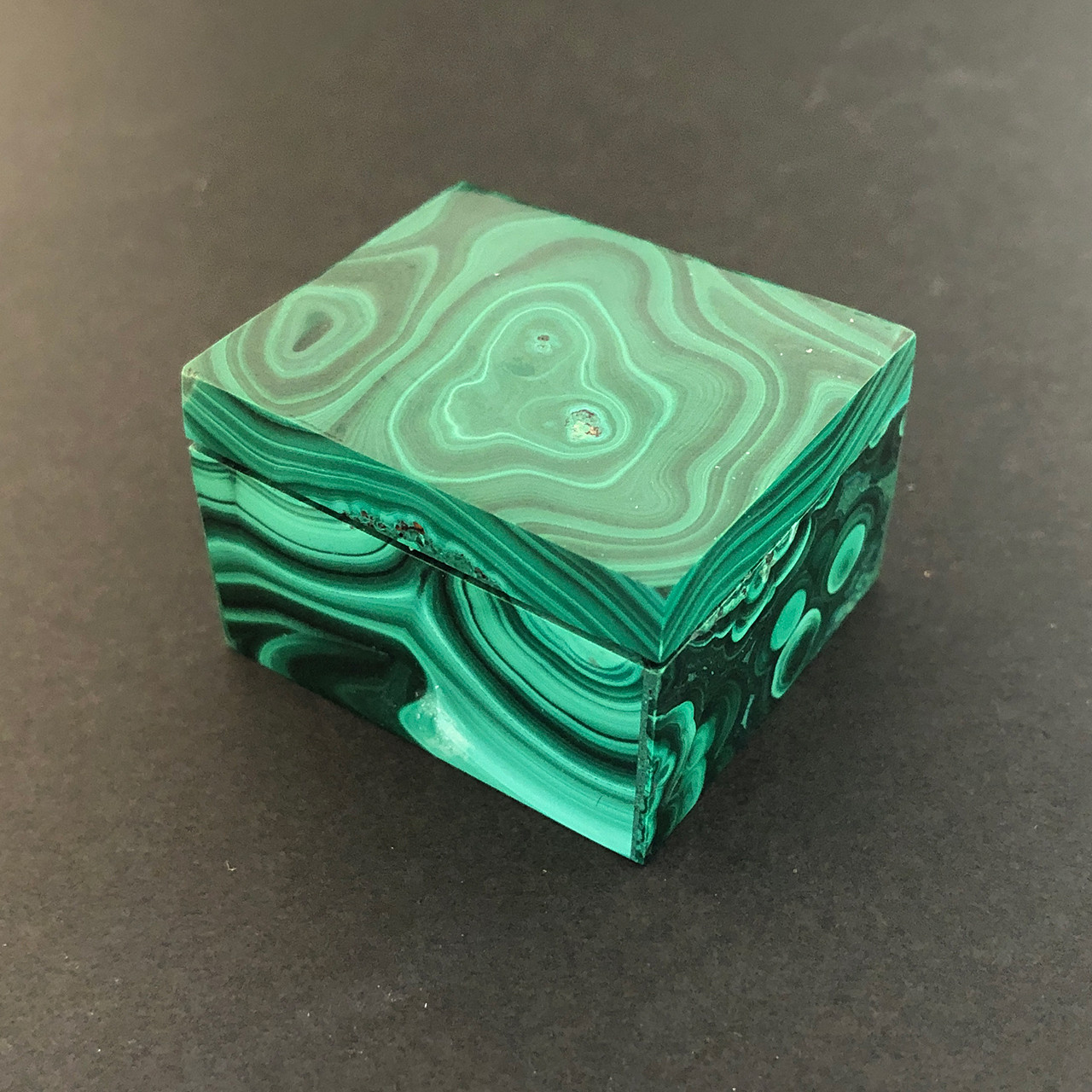 セントポーリア Nik - Malachite Box セントポーリア Nik - Malachite Box Malachite Box | Crystallography