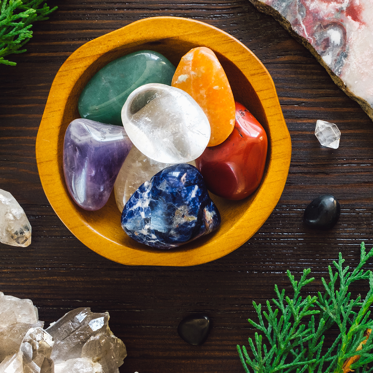 chakra-with-quartz-shungite-herkimer-garnet-rhodonite-and-cypress-1280.jpg