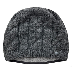 Front of hat and plush Cloud Soft™ inner lining Front of hat and plush Cloud Soft™ inner lining