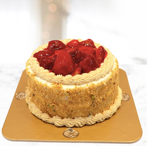 Strawberry Cake کیک توت فرنگی ناپلئونی