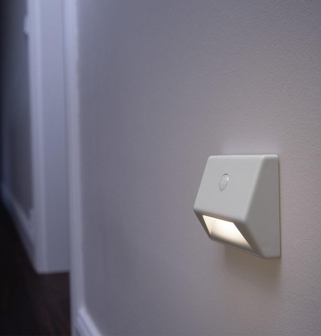 Ledvance NIGHTLUX Stair Battery LED Sensor Night Light Image 3