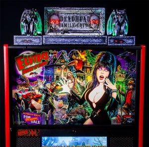 Elvira's House Of Horrors Topper