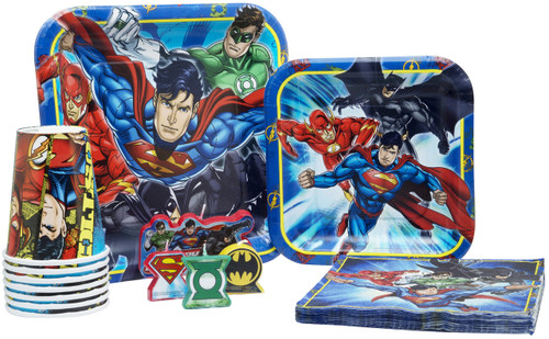S6823_SET Justice League Tableware Pack! Disposable Paper Plates, Napkins, Cups and Candles (Set for 16)