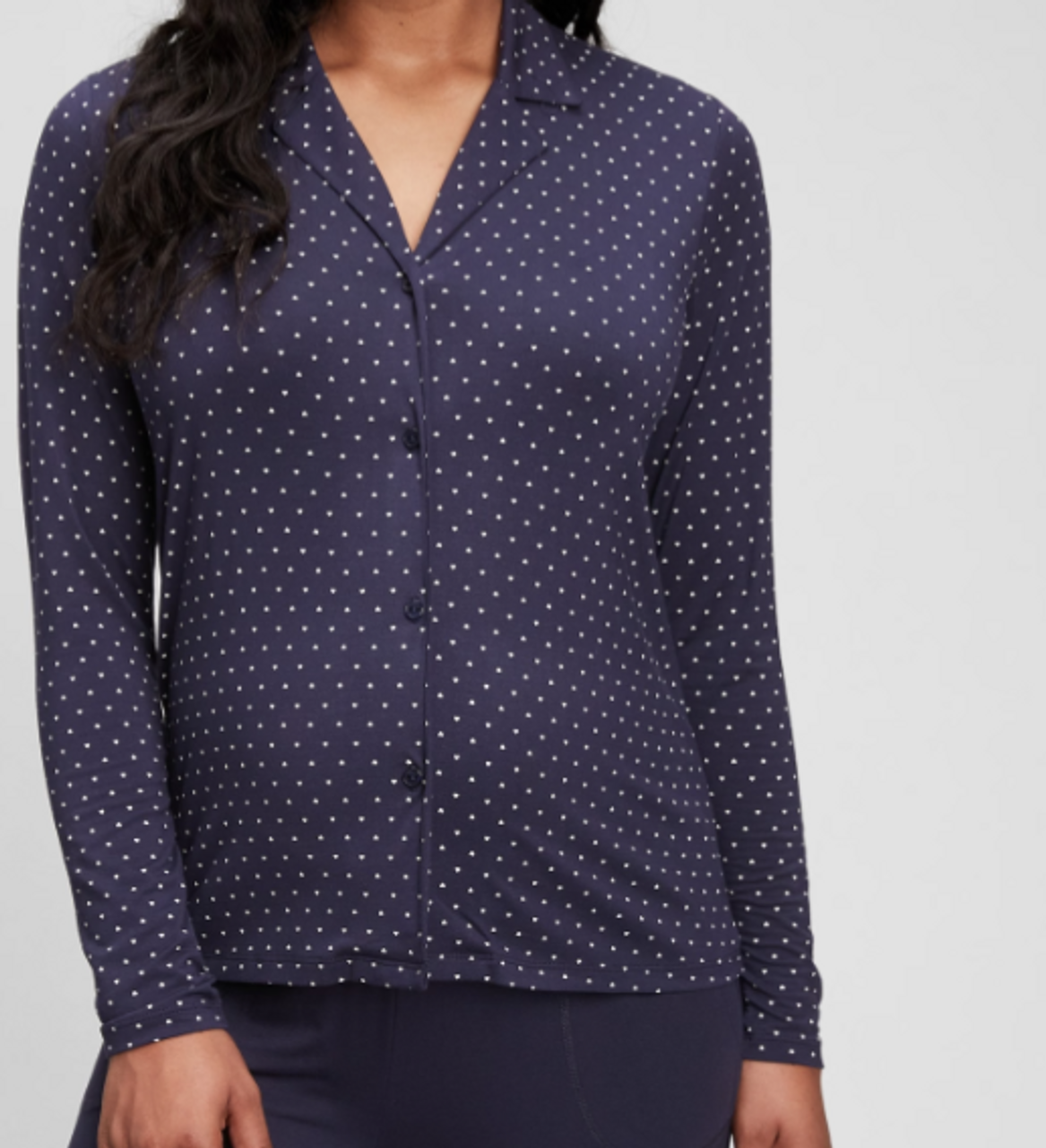 https://cdn11.bigcommerce.com/s-r23r6d/images/stencil/1280x1280/products/12462/25404/GAP_Maternity_Navy_with_Heart_Print_Modal_PJ_Shirt_and_Pants_Set_Gently_Used_-_Size_X-Small__60063.1698484368.png?c=2?imbypass=on