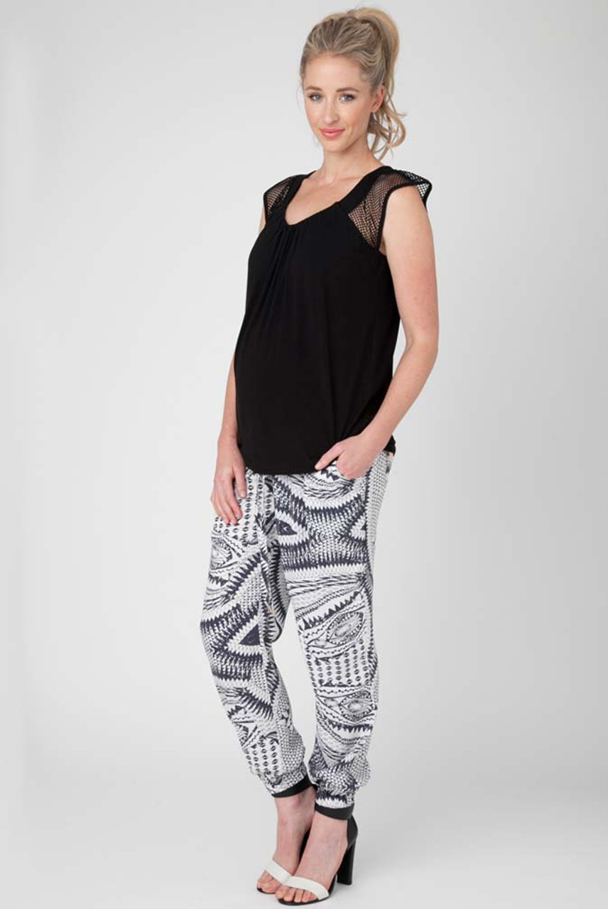 https://cdn11.bigcommerce.com/s-r23r6d/images/stencil/1280x1280/products/6355/9957/ripe-maternity-essos-print-fluid-drawstring-pants-7__22997.1461453523.jpg?c=2?imbypass=on