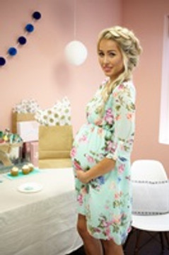 ​Six Tips On How to Dress For Your Baby Shower