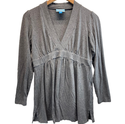 Liz Lange Maternity Gray Maternity Baby doll Long Sleeve Tee (Gently Used - Size 4/ Large)