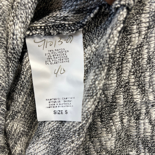 Gray A Pea in the Pod Maternity Married 3/4 Sleeve Maternity Sweater Top (Size Small) Gray A Pea in the Pod Maternity Married 3/4 Sleeve Maternity Sweater Top (Size Small)