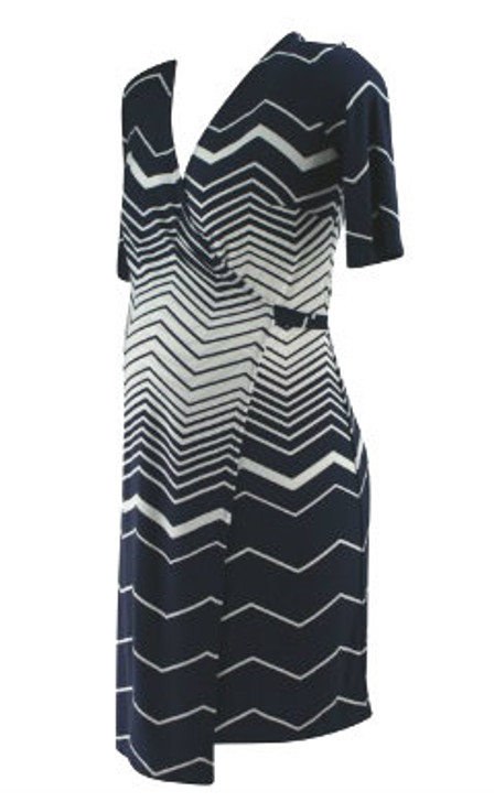 Navy A Pea in the Pod Maternity Chevron Print Short Sleeve Wrap Maternity Dress (Like New - Size Small)