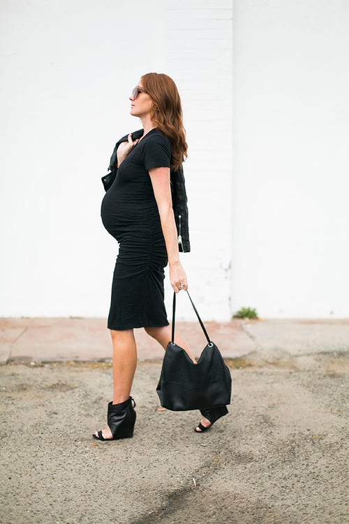 What To Wear For Your Maternity Photo Shoot