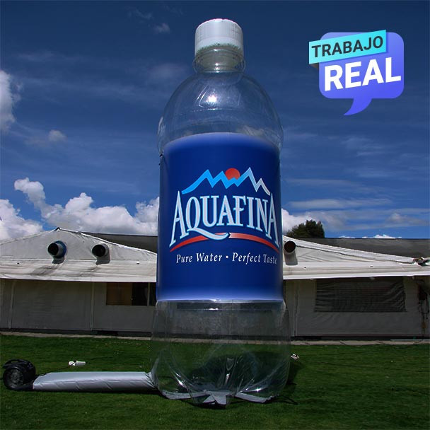 botella inflable publicidad Vinilo Aquafina Bogotá