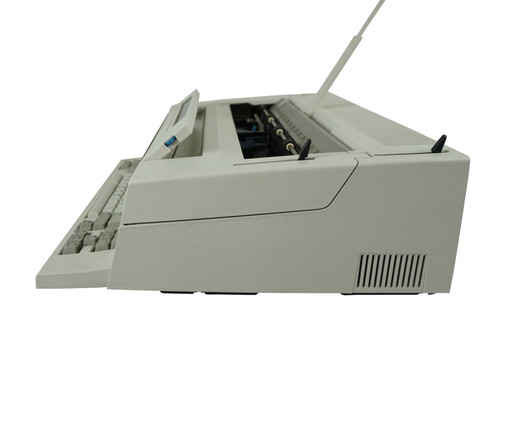 IBM Lexmark Wheelwriter 30 Electric Typewriter (Reconditioned) (Right)