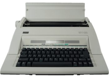 Nakajima WPT-160 Electric Typewriter