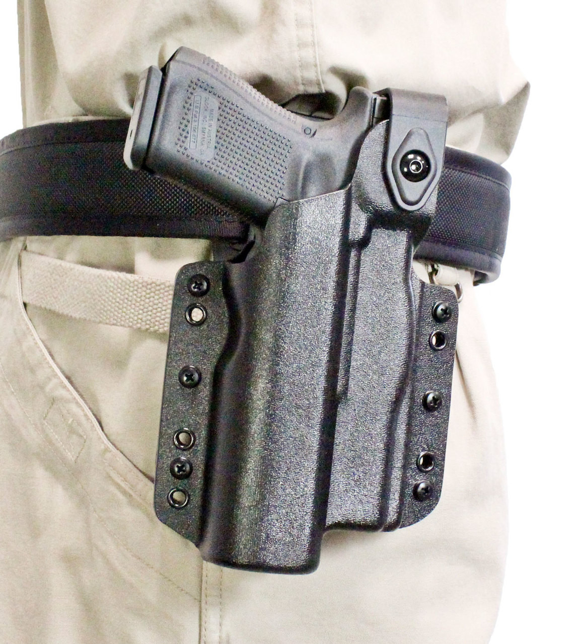 glock 17 holster with light