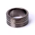 Ervaar een intensere erectie met de Kiotos Steel Ribbed Cockring Zwart van 4 cm, gemaakt van hoogwaardig en temperatuurgevoelig roestvrij staal.