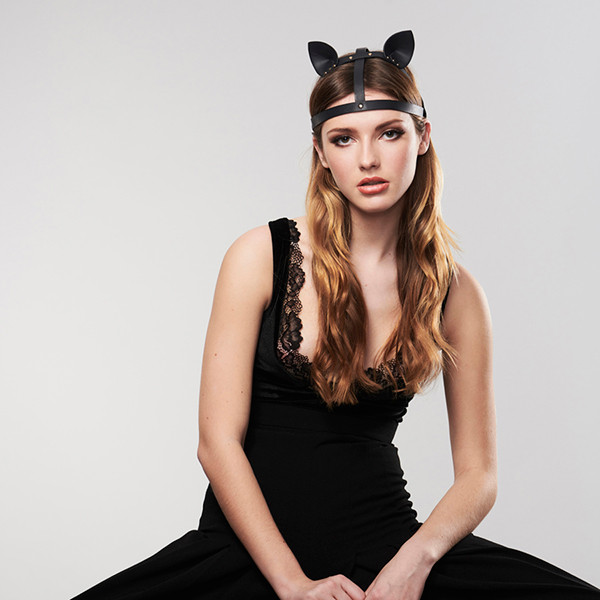 Shop het fashionable Maze Vegan Leather Head Harness in onze outlet.