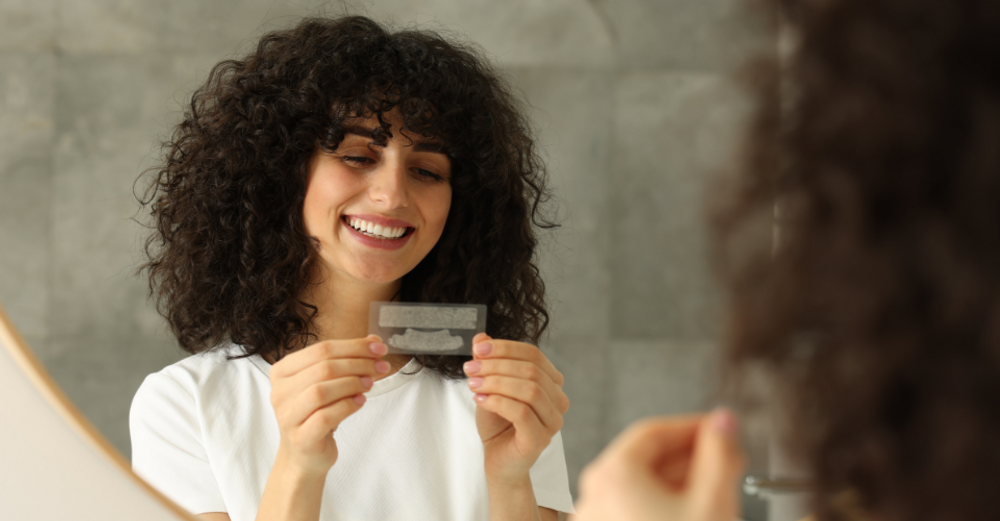 Crest Luxe vs Supreme Whitestrips - Quali strisce sbiancanti sono le migliori?