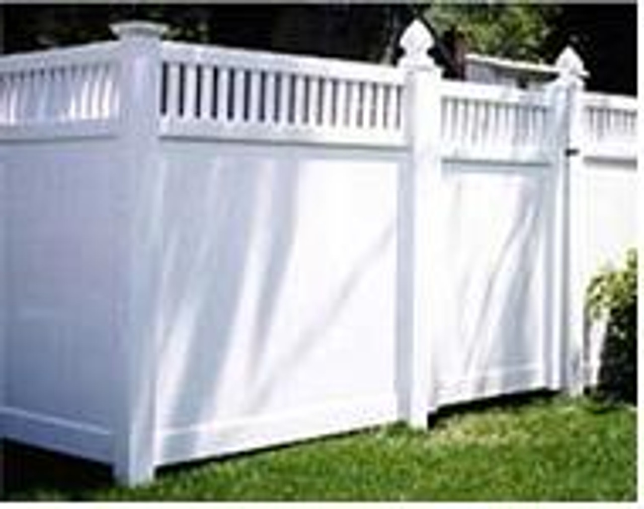 Vinyl Privacy Fence - Picket Top