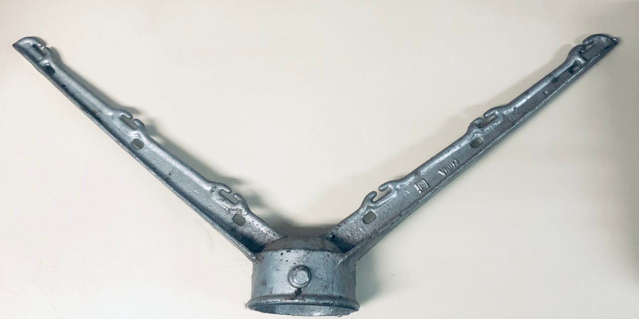 Barb Arm - Corner - 6 wire - Malleable - Chain link fence
