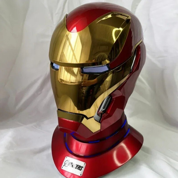 Hot 1:1 Iron Man Mk50 Figures Wearable Voice-Activated Deformation Helmet Around Marvel Animation Derivatives Model Toy Gift