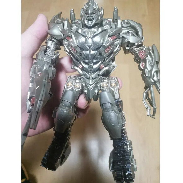 BAIWEI Transformation Figure KO SS13 TW1029 Megatank TW-1029 Megatank Movie Metal Coating Studio Series Action Figure Robot Toys