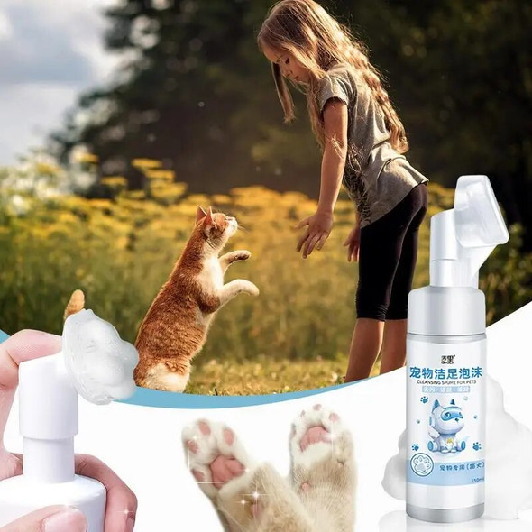 Cat Paw Cleaner Foam 150ml Paw Cleaner with Soft Silicone Brush Foot Washing Bubble No-Rinse Shampoo for Pets and Dogs Feet