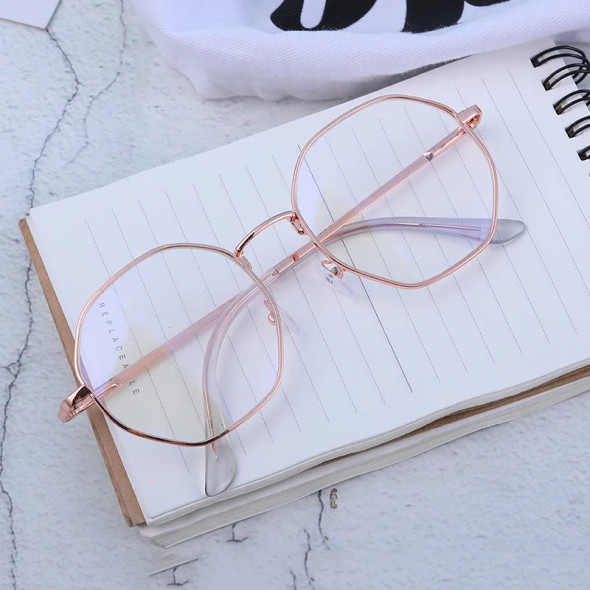 Men Vintage Anti Blue light Clear Glasses Metal Frame Round Vision Care Classic Eyewear Women Lens Myopia Optical Mirror Eyewear