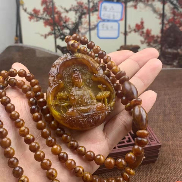 New Walking Perfume Ambergris Grey Amber Guanyin Pendant Necklace Round Bead Neck Chain Amulet Lifelike Jewelry