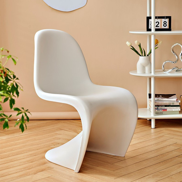 INS Style Nordic Dining Chair Plastic Creative Leisure Dining Chair Home Stackable Ergonomic Backrest Restaurant Chair Furniture