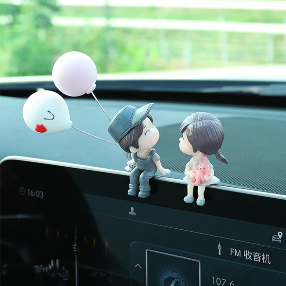 Cute Cartoon Couples Action Figure Figurines Balloon Ornament Desktop Home Decoration Auto Interior Dashboard Decor