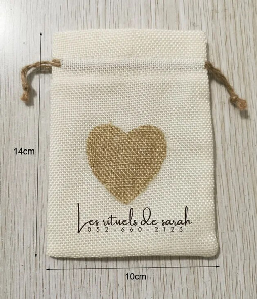 100pcs 10x14cm Mixed Colors Heart Linen Bags Drawstring Gift Pouches Printed With Black Logo Under The Heart Custom Logo