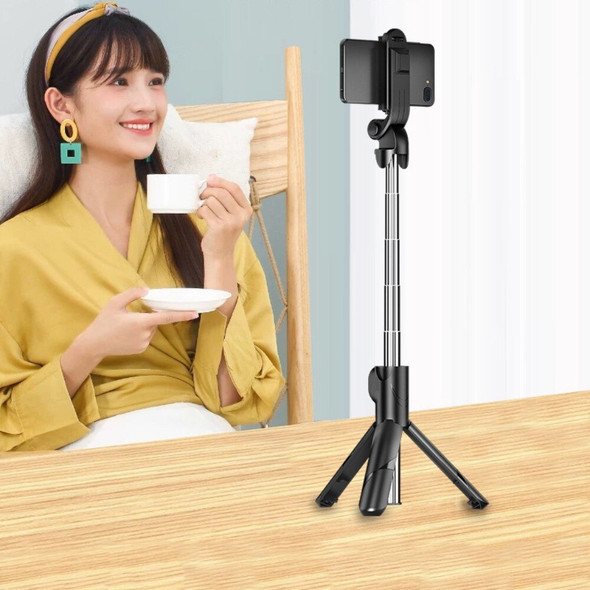 New Extended Bluetooth Selfie Stick Tripod With Remote Shutter New Extended Bluetooth Selfie Stick Tripod With Remote Shutter