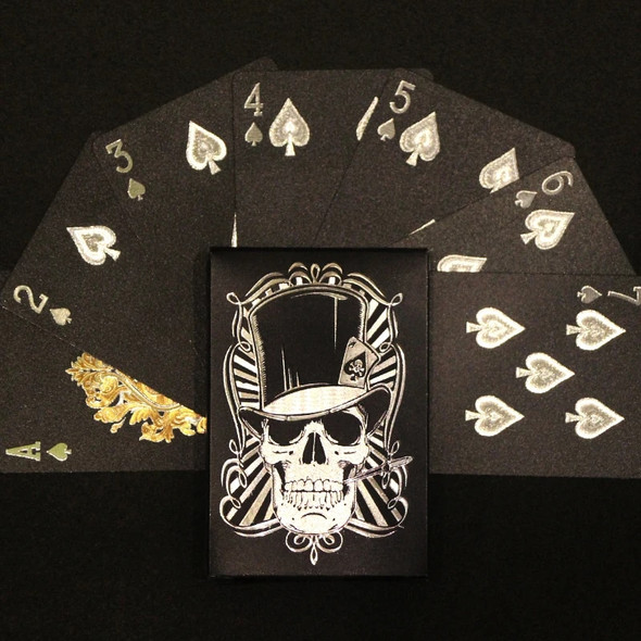 Skull Black Gold Poker 24K Gold Playing Card Waterproof Smooth Entertainment Board Game Gold Foil Poker Drinking Party Game Gift